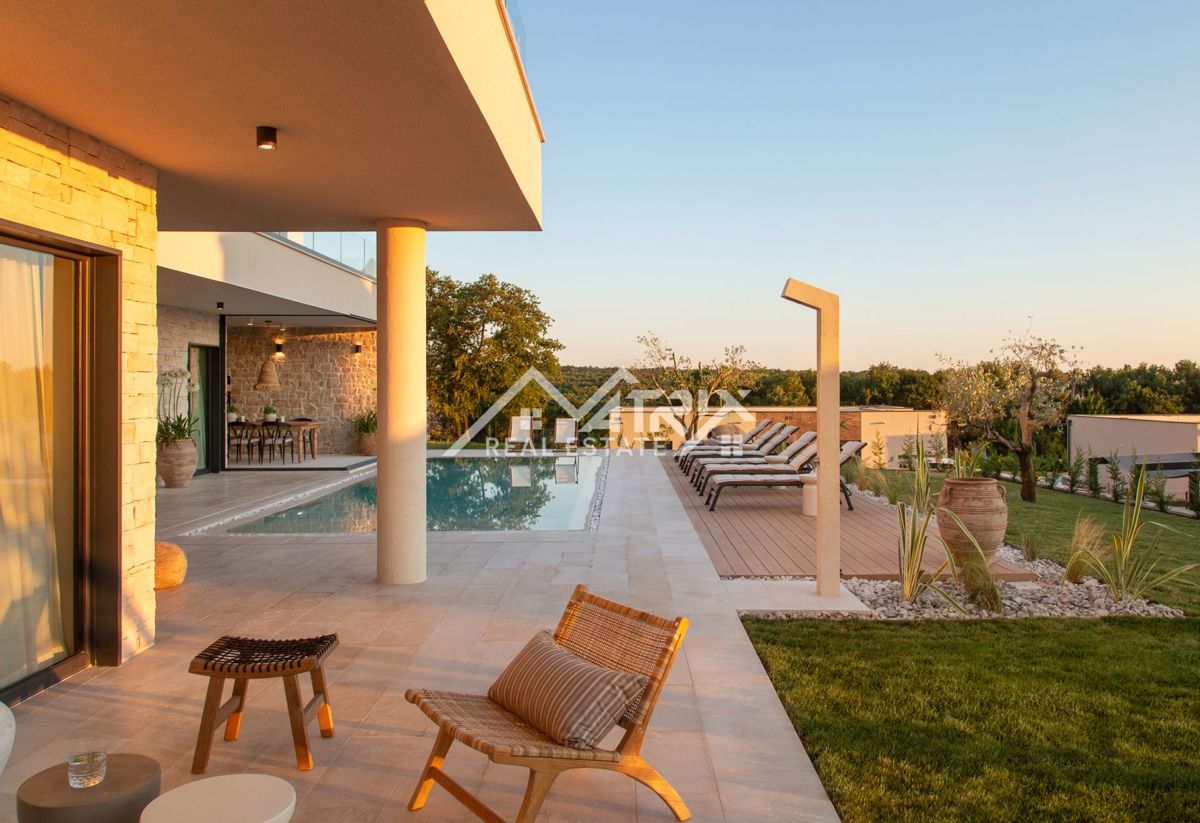 Poreč, edinstvena istrska vila z bazenom, Novo!