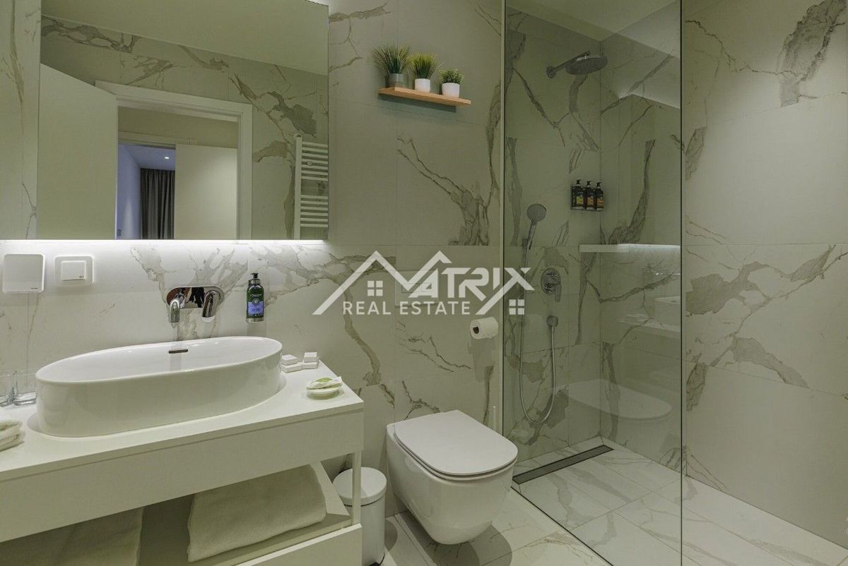 Umag okolica, dvosobno stanovanje v luksuznem resortu