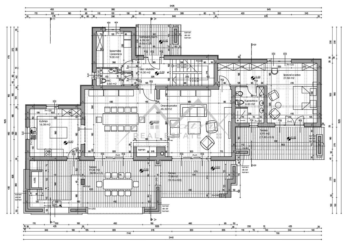 Hiša Svetvinčenat, 400m2