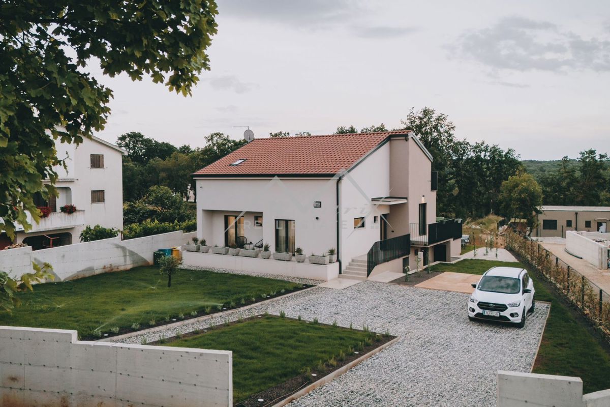 Hiša Poreč, 200m2