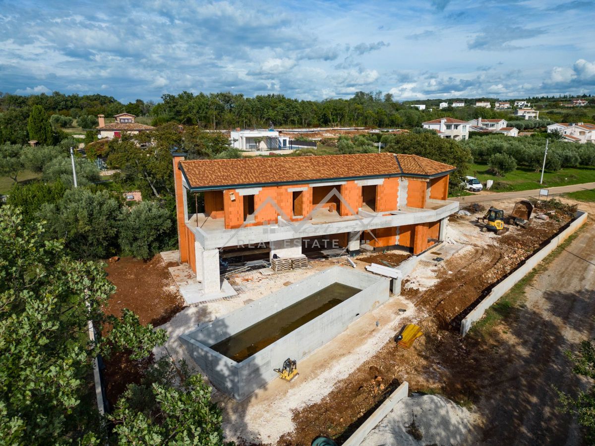 Poreča okolica, moderna vila z bazenom