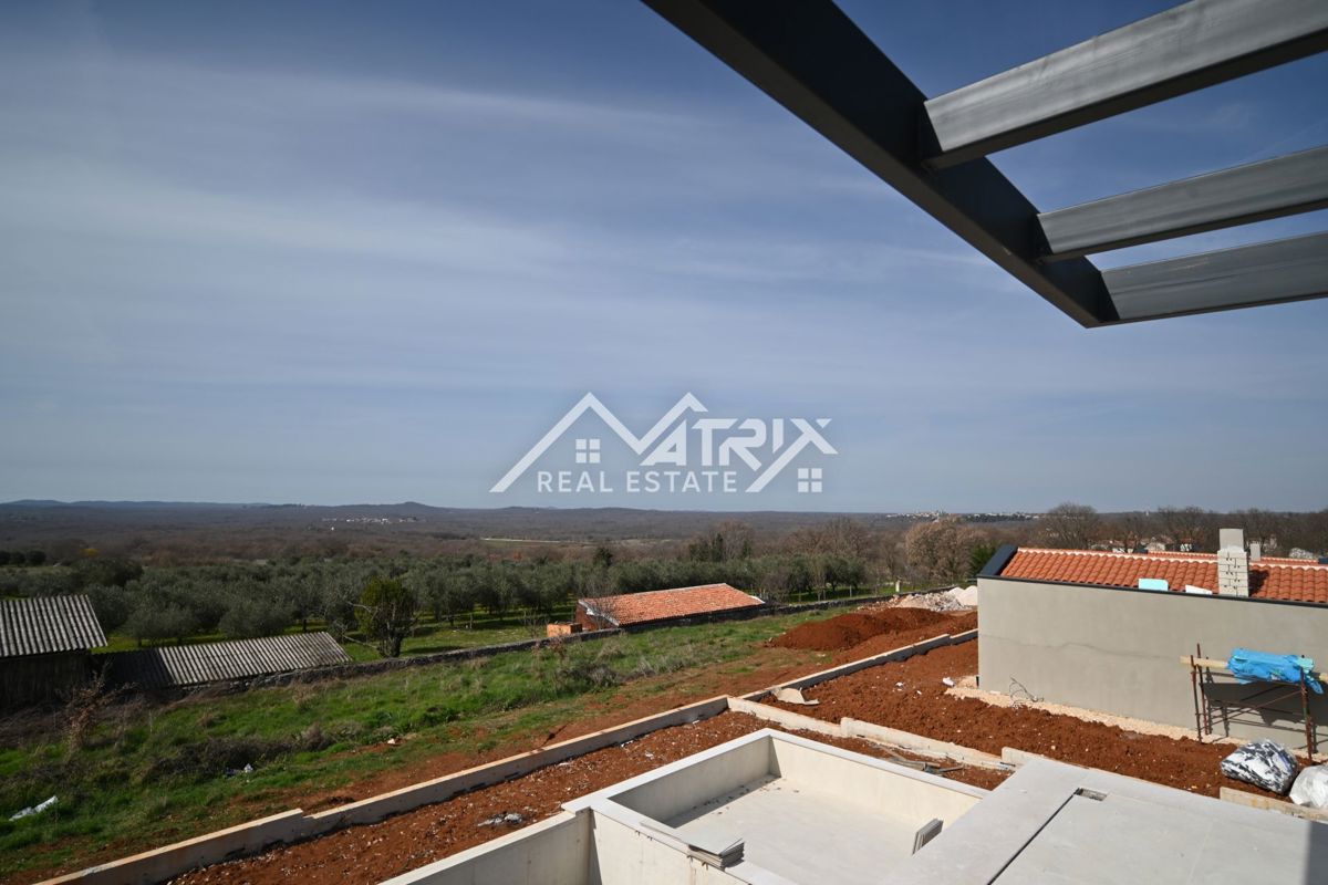 Poreč okolica, razkošna hiša na robu vasi s panoramskim razgledom