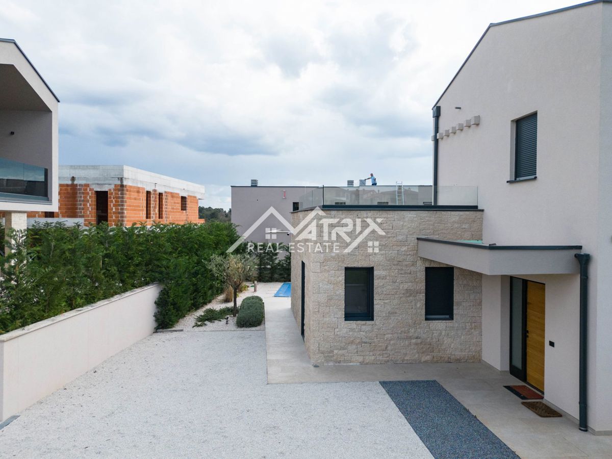 Poreč okolica, dizajnerska vila v bližini morja