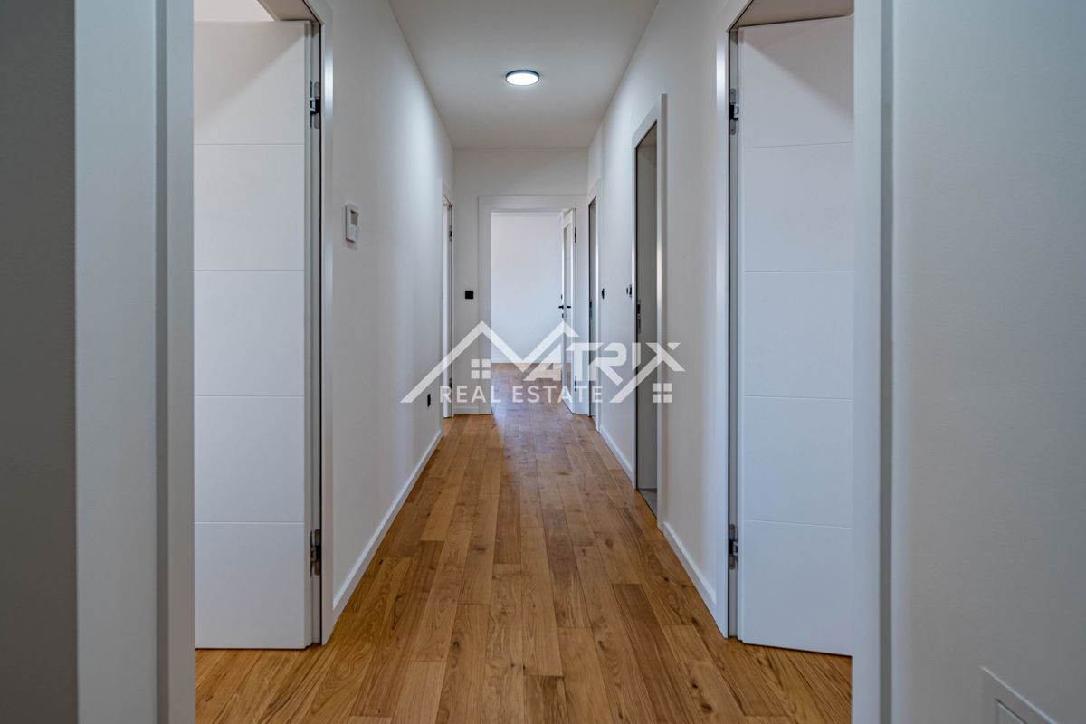 Stanovanje Centar, Vinkovci, 101,73m2
