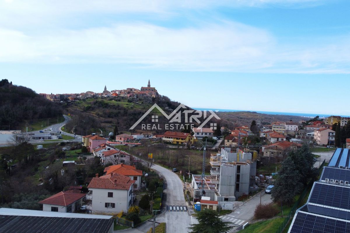 Buje, stanovanje v pritličju kakovostne in moderne zgradbe