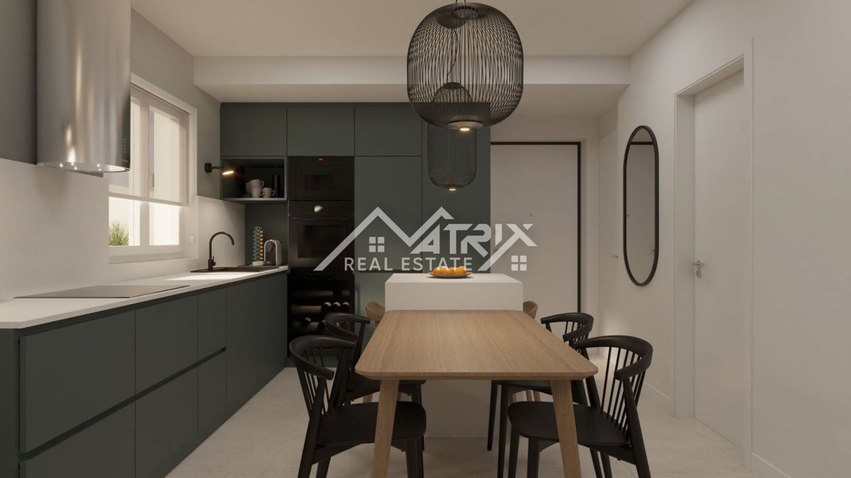 Medulin, stan v pritličju z vrtom, prvi vrsti do morja