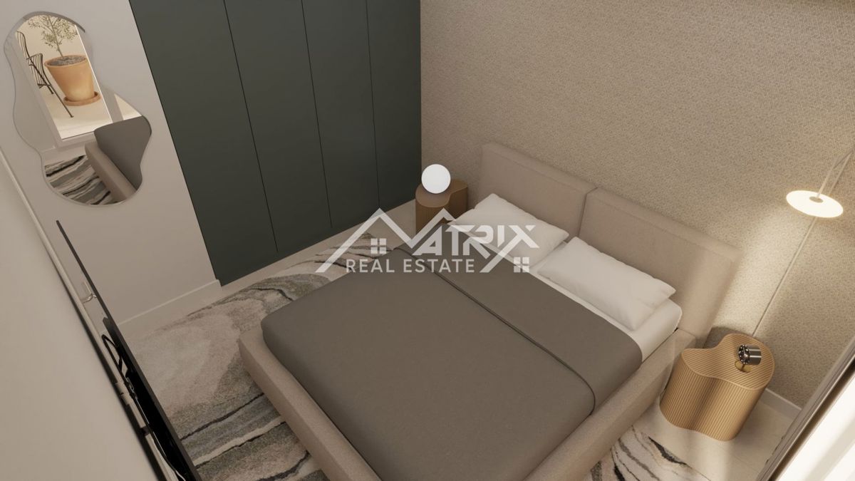 Medulin, stan v pritličju z vrtom, prvi vrsti do morja