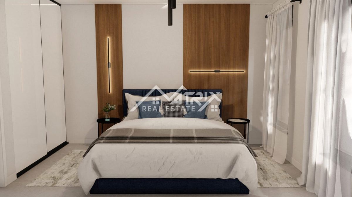 Pula, stanovanje v pritličju z veliko teraso in vrtom, novo