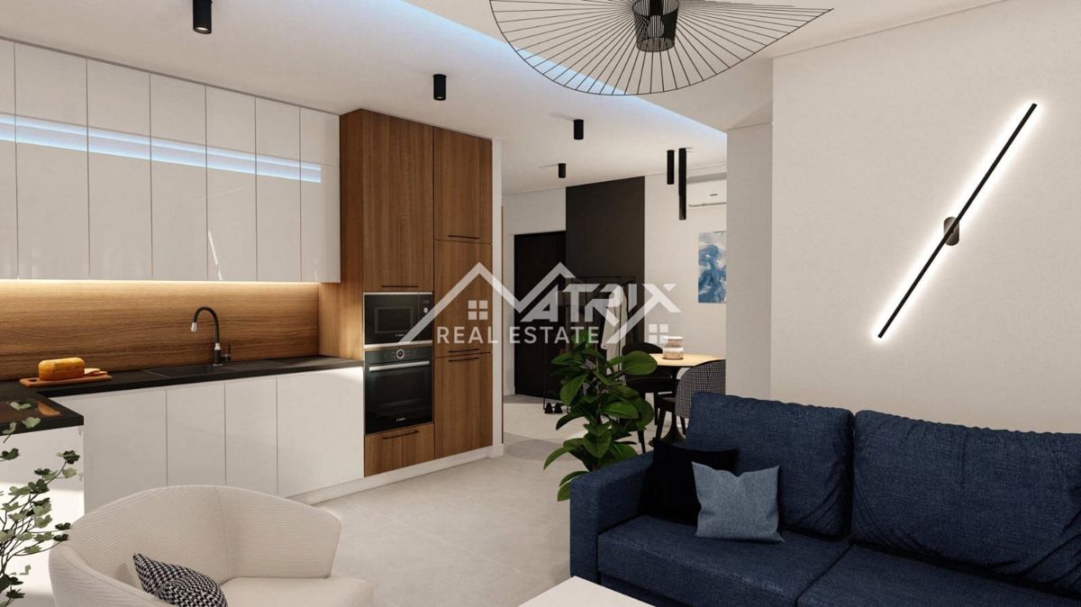 Pula, stanovanje v pritličju z veliko teraso in vrtom, novo