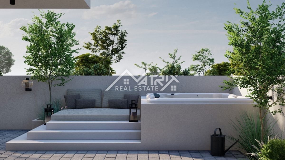 Pula, stanovanje v pritličju z veliko teraso in vrtom, novo