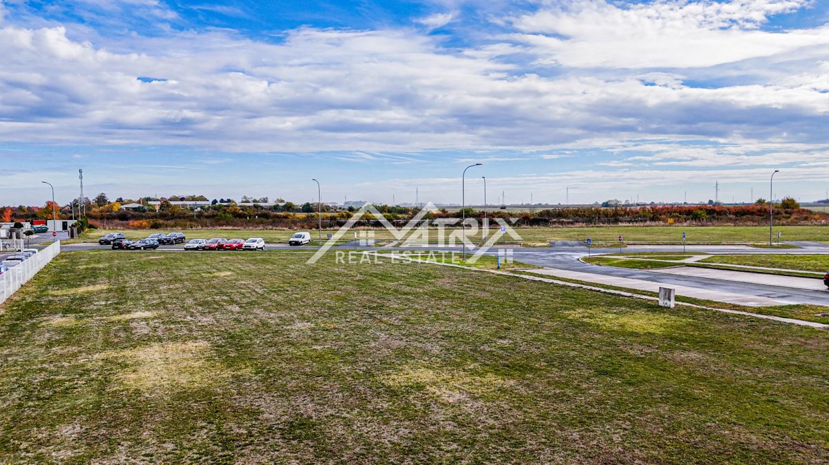 Zemljišče Osijek, 900m2