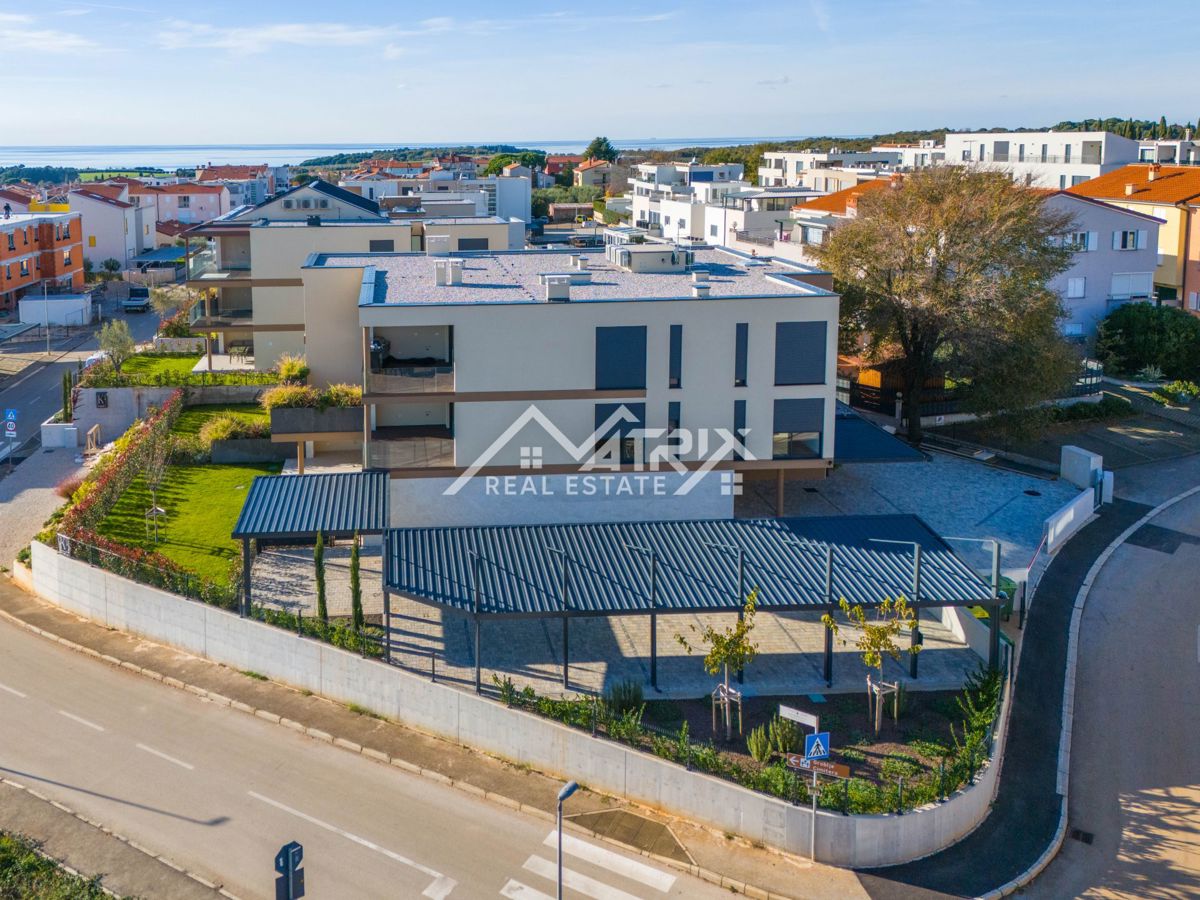 Novigrad, stanovanje v pritličju nove stavbe v bližini morja!