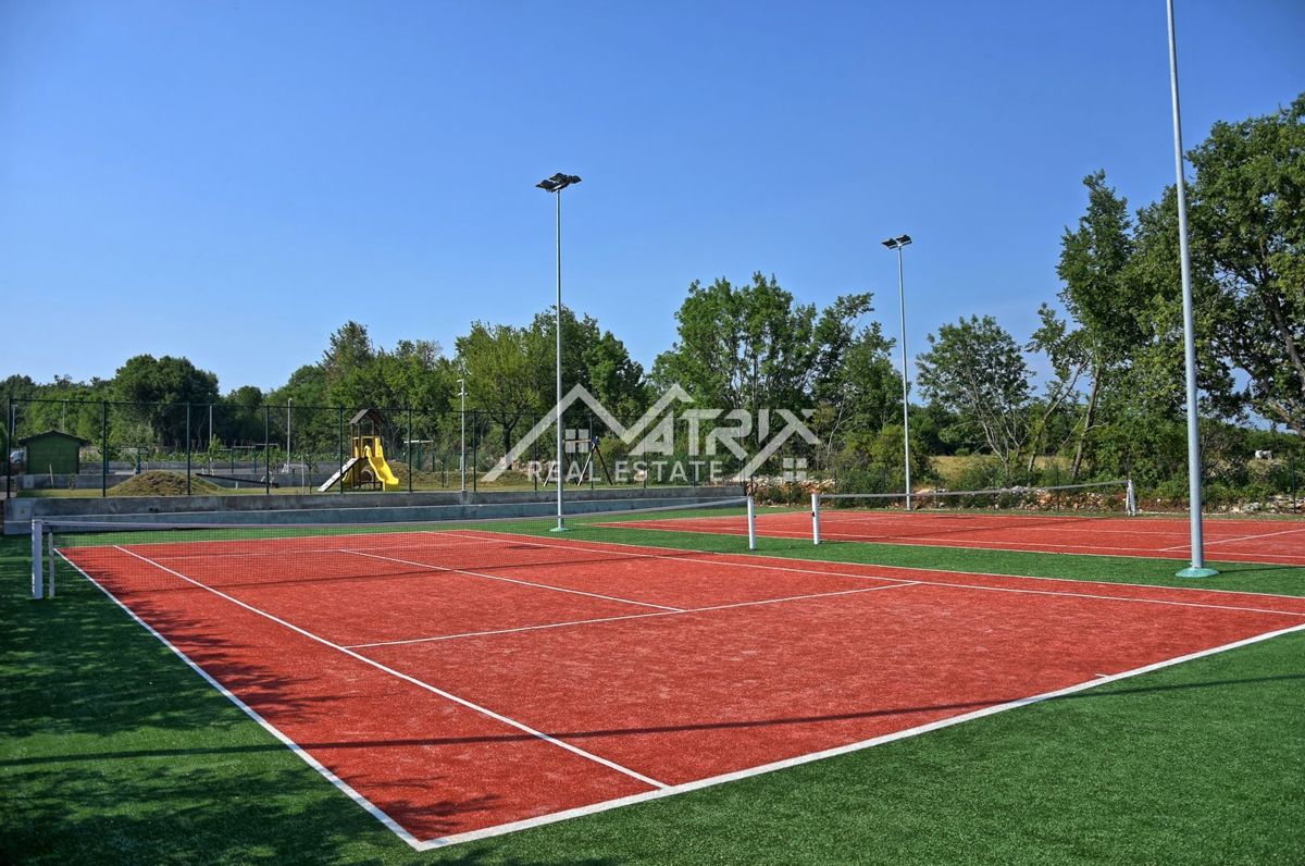 Poreč, rustikalna istrska vila v zasebnem kompleksu