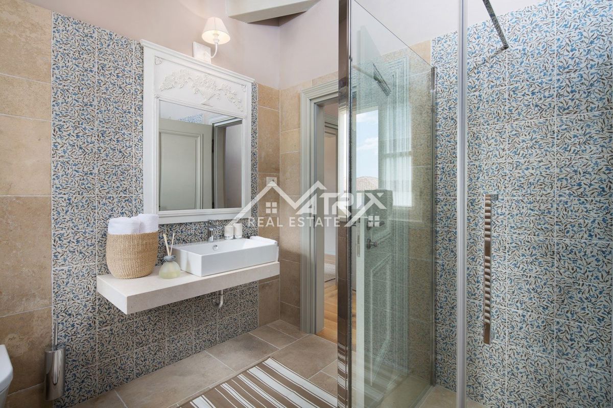 Poreč, rustikalna istrska vila v zasebnem kompleksu