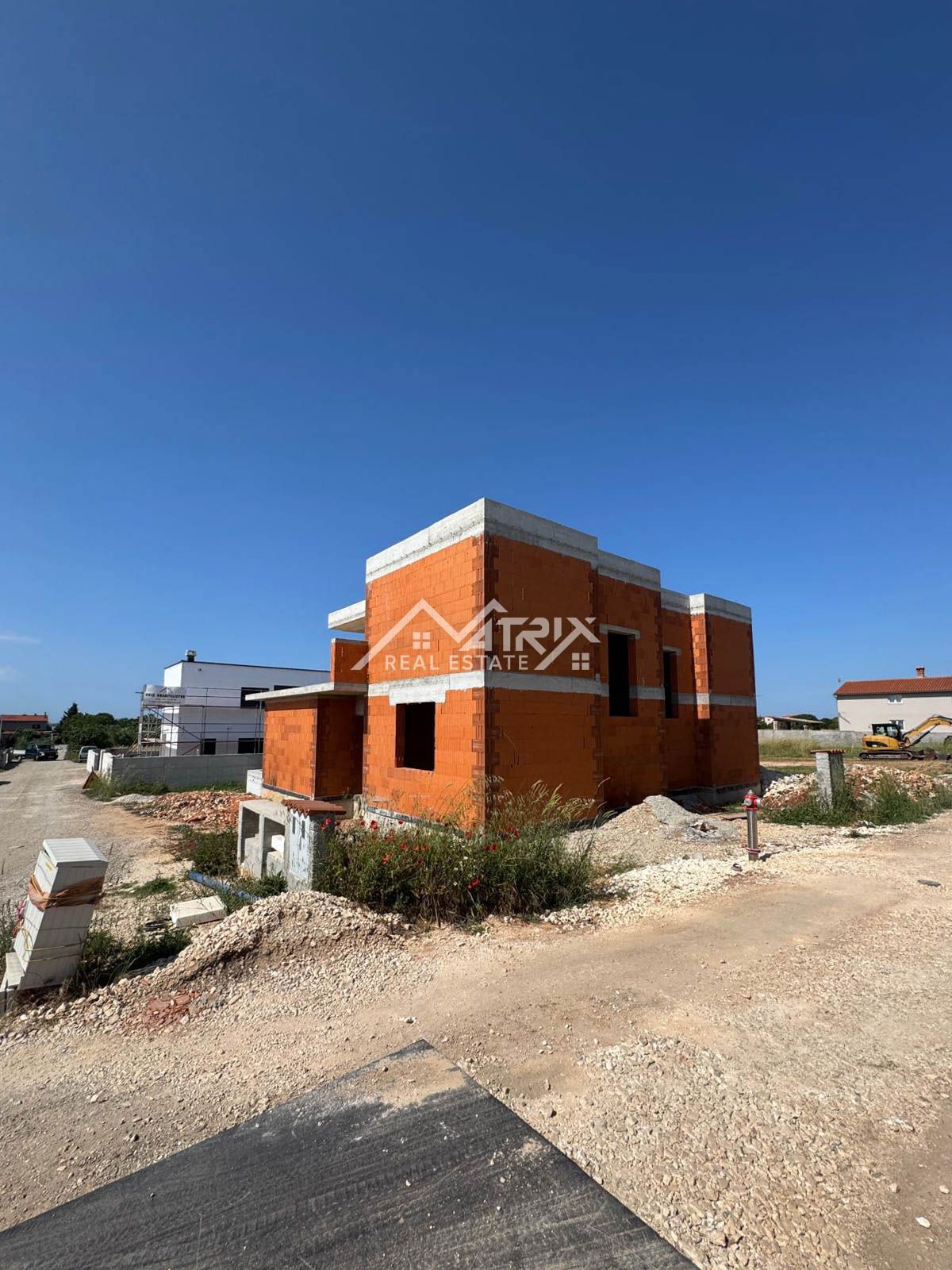 Pula, sodobna hiša z bazenom in teraso