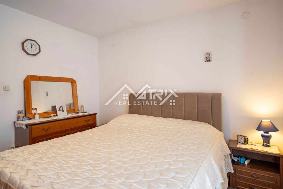 Novigrad okolica, dvojček s pogledom na morje