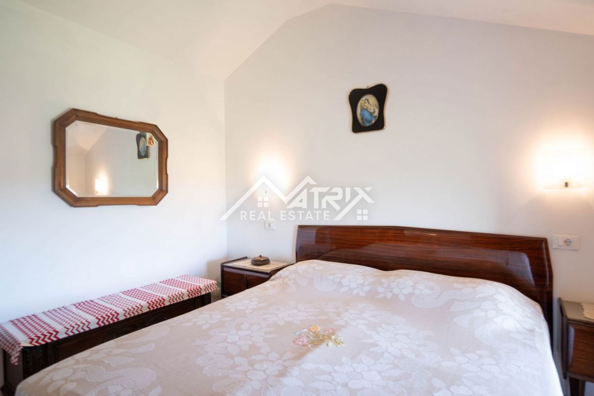 Novigrad okolica, dvojček s pogledom na morje