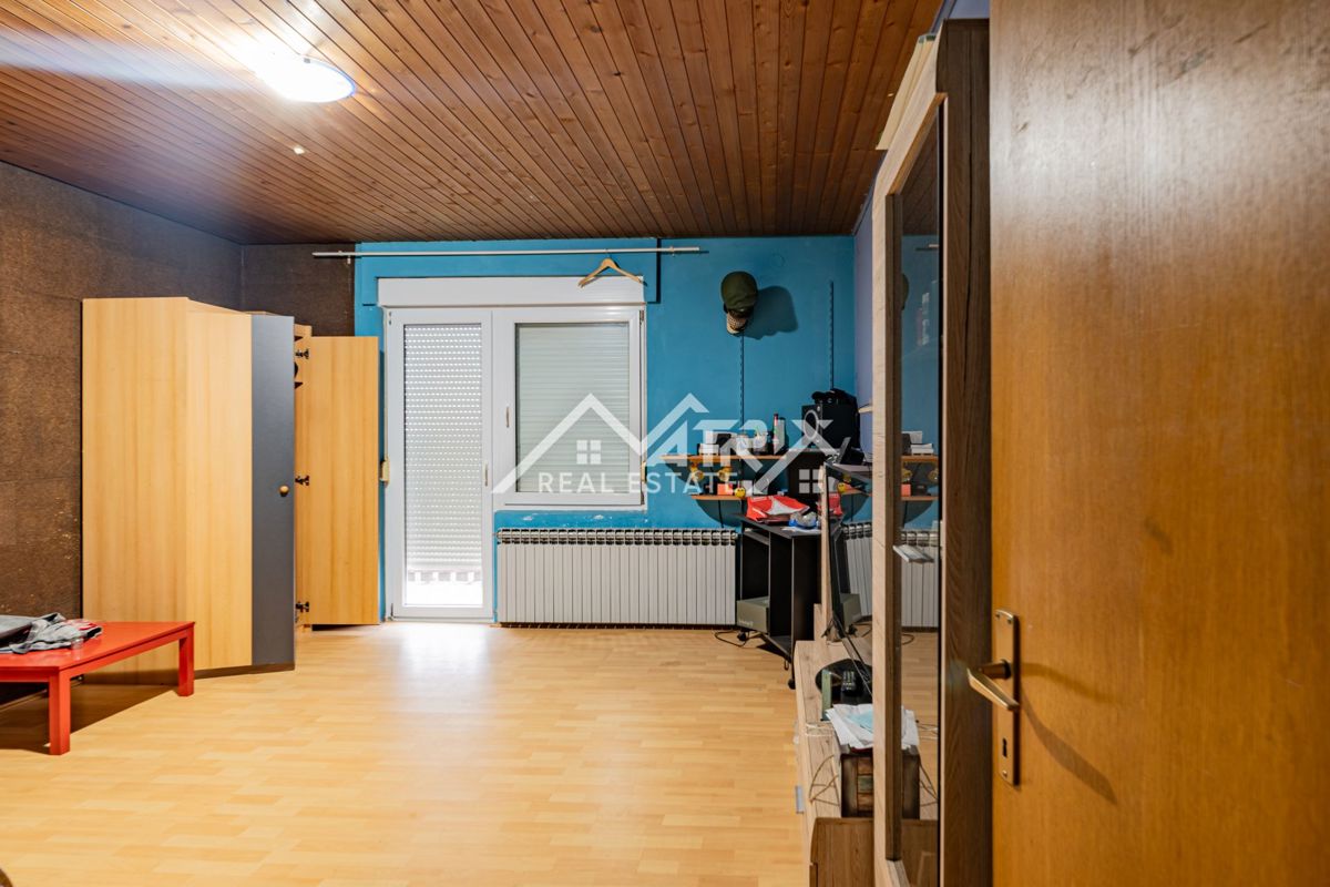 Hiša Slavija, Vinkovci, 190m2