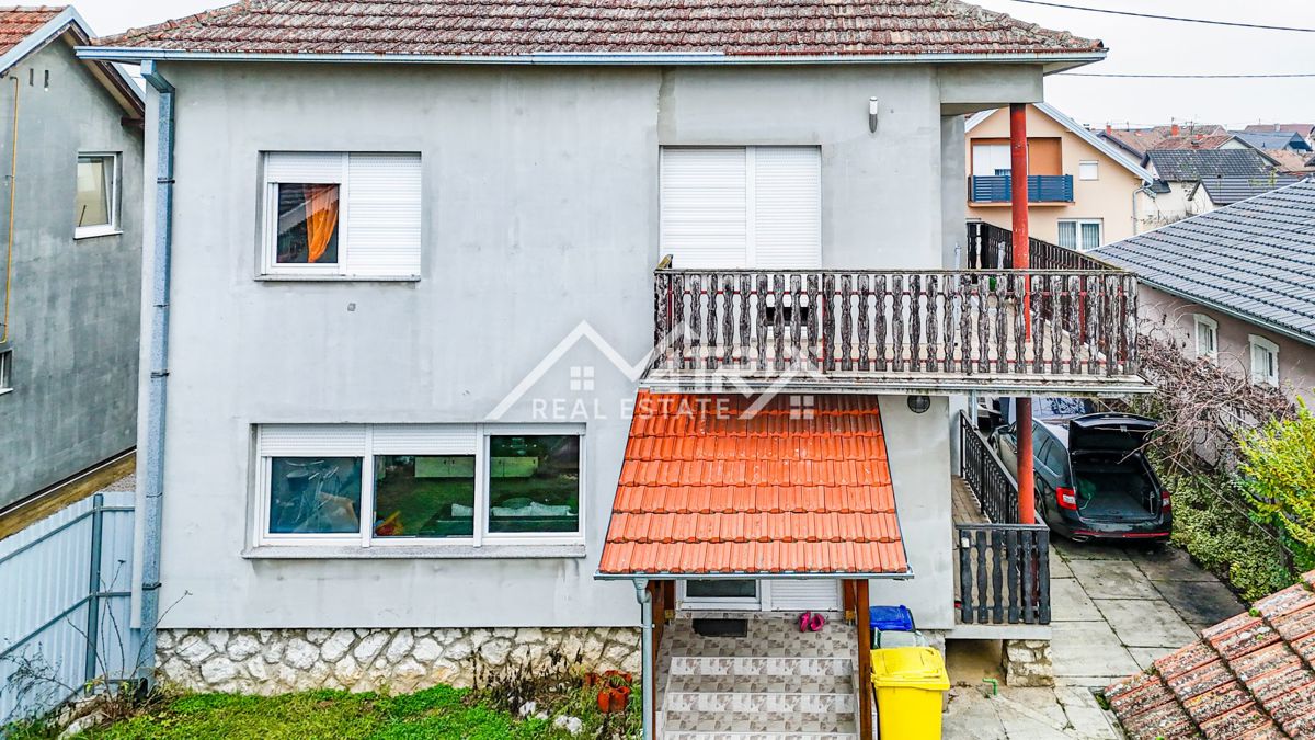 Hiša Slavija, Vinkovci, 190m2