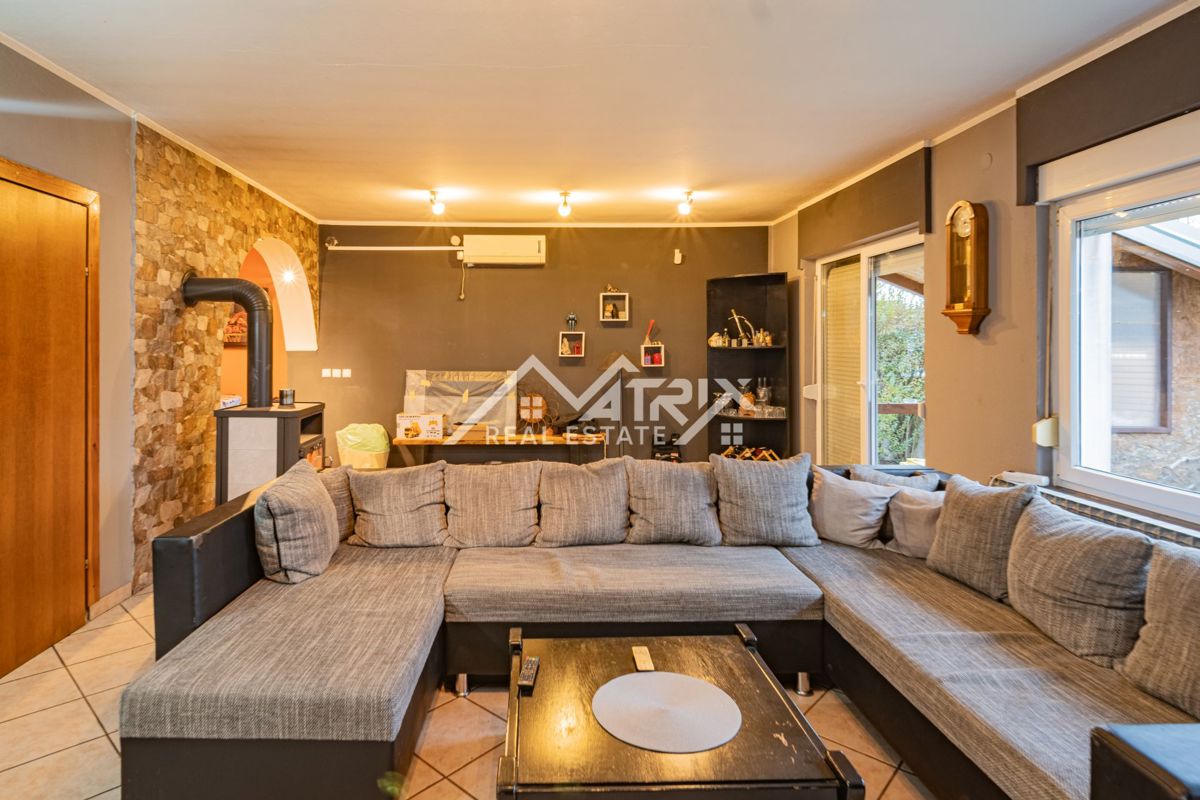 Hiša Slavija, Vinkovci, 190m2