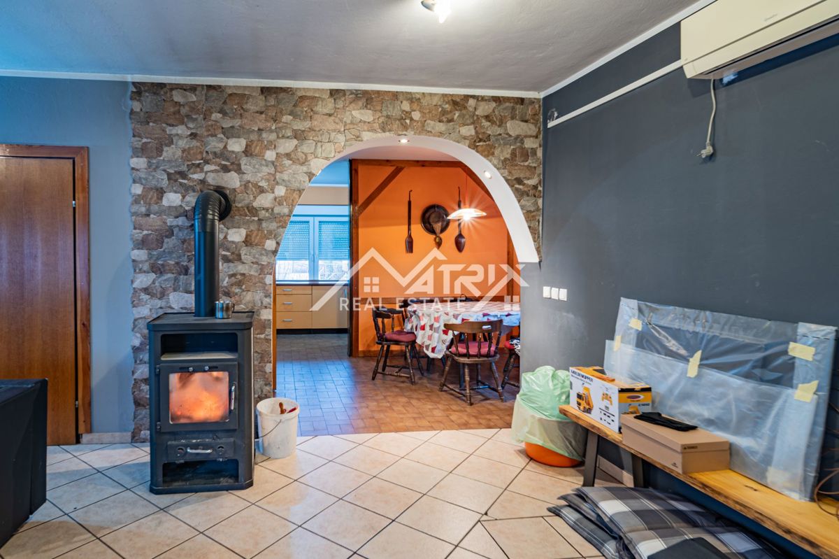 Hiša Slavija, Vinkovci, 190m2