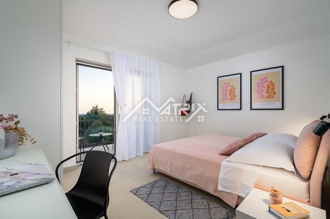 Poreč okolica,  Luksuzna vila z bazenom in pogledom na morje