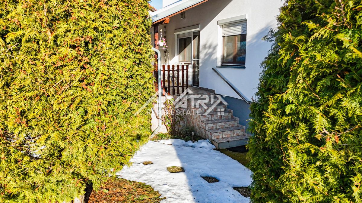 Hiša Sarvaš, Osijek - Okolica, 200m2