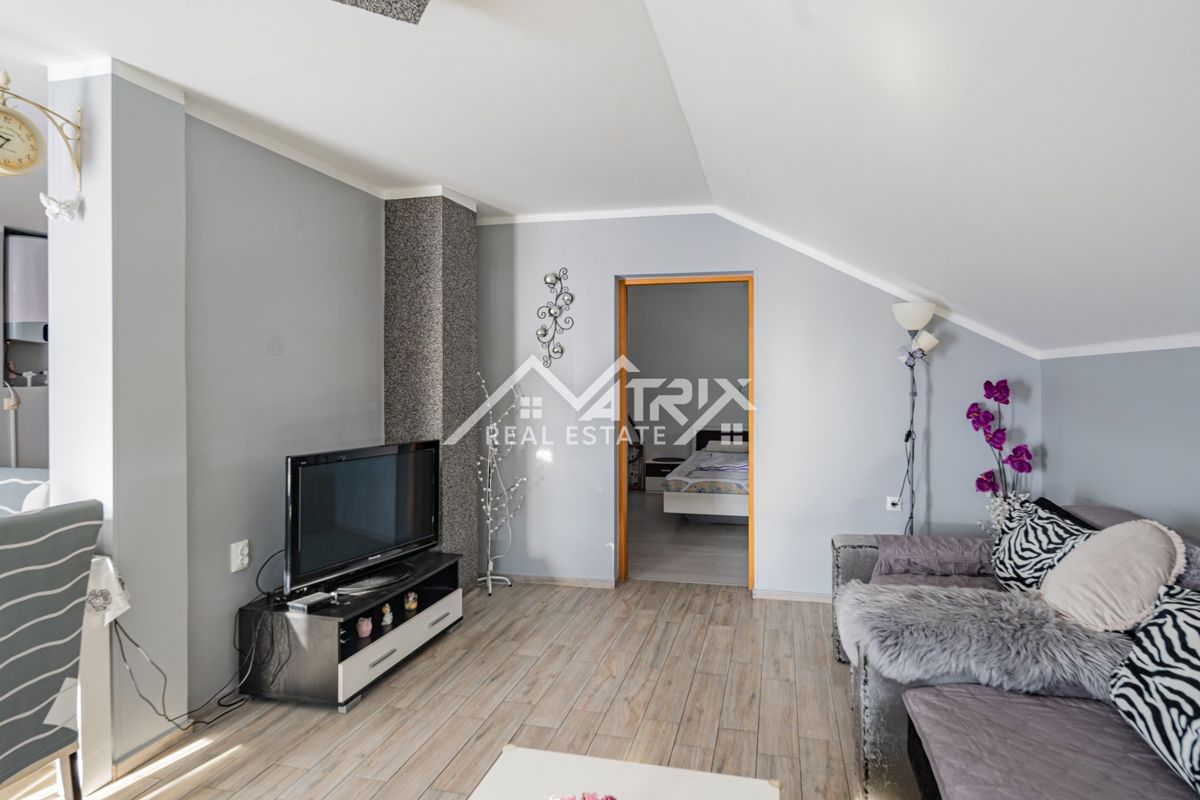 Hiša Sarvaš, Osijek - Okolica, 200m2