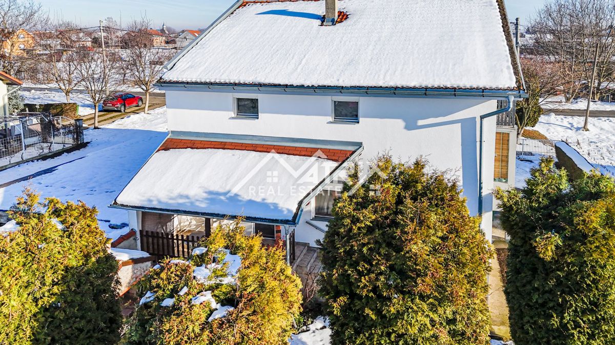 Hiša Sarvaš, Osijek - Okolica, 200m2