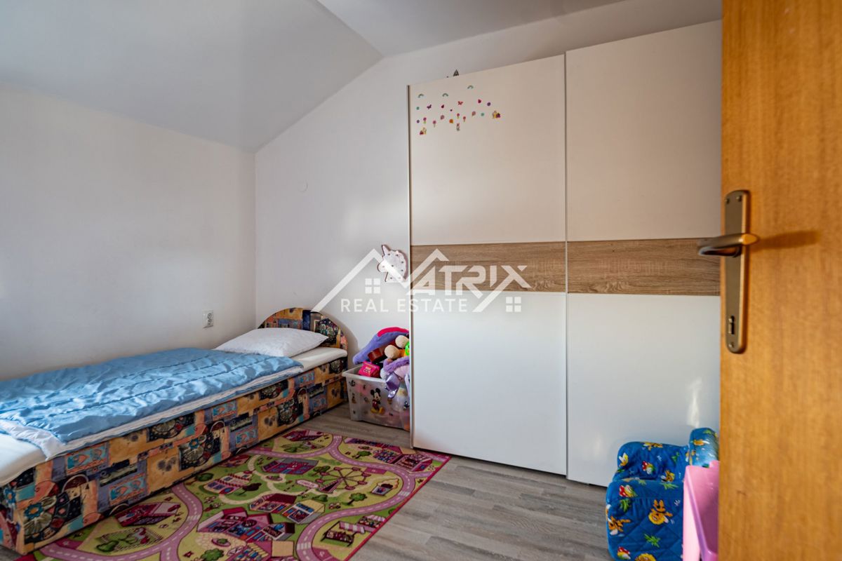 Hiša Sarvaš, Osijek - Okolica, 200m2