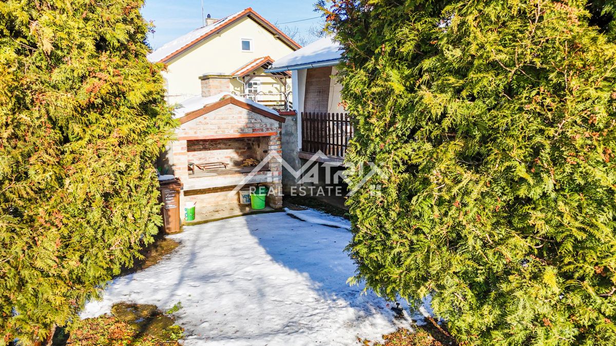 Hiša Sarvaš, Osijek - Okolica, 200m2