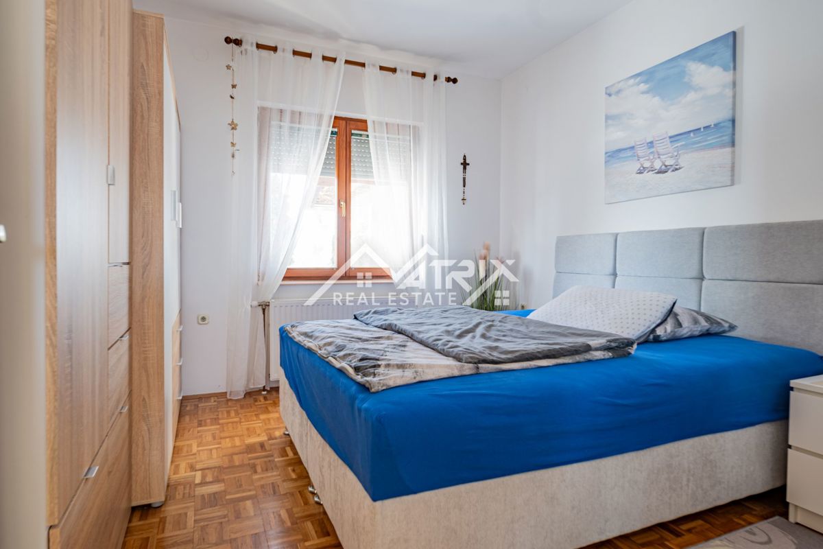 Hiša Sarvaš, Osijek - Okolica, 200m2