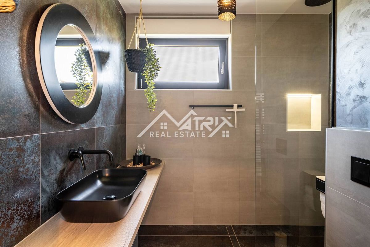 Poreč okolica, pritlični stan z bazenom in savno