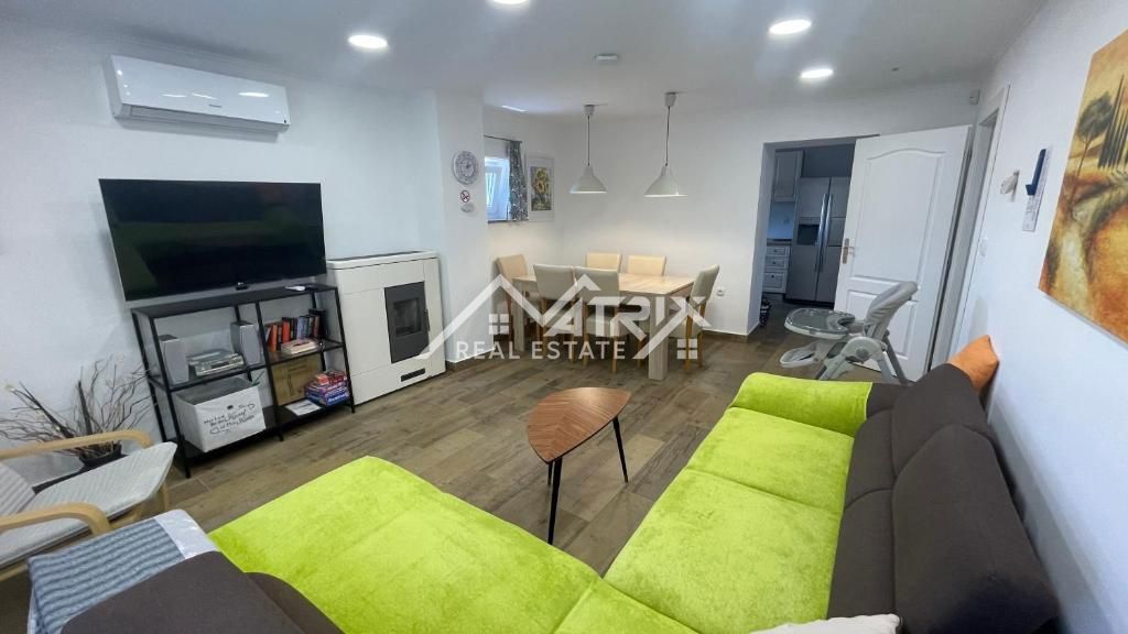 Poreč okolica, samostojna hiša z bazenom