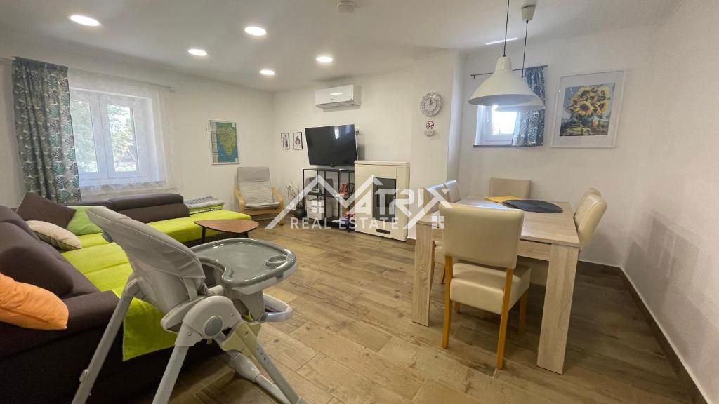 Poreč okolica, samostojna hiša z bazenom