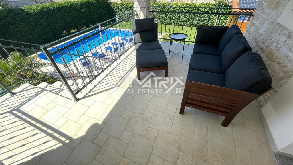 Poreč okolica, samostojna hiša z bazenom