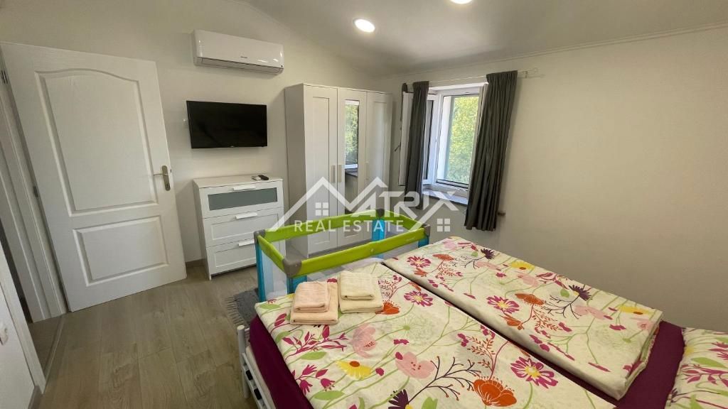 Poreč okolica, samostojna hiša z bazenom