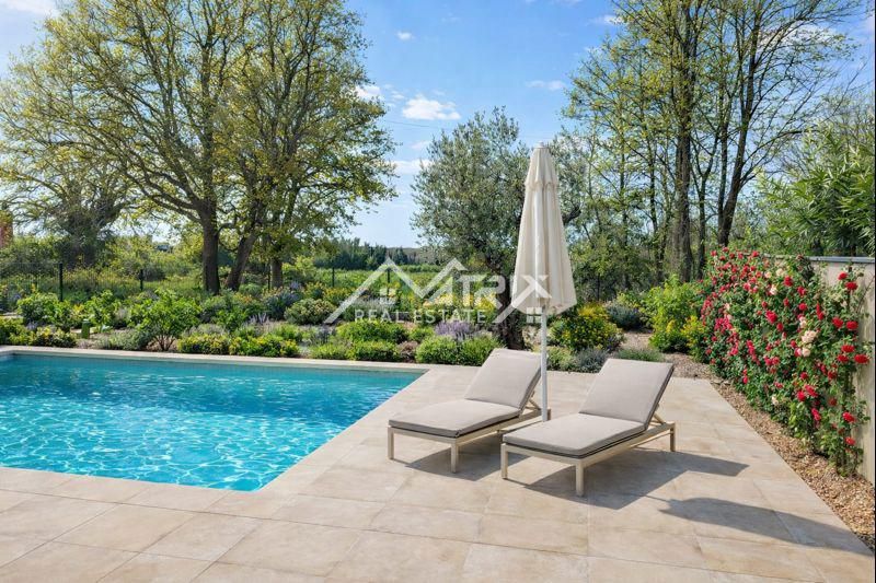 Novigrad okolica, samostojna hiša z bazenom