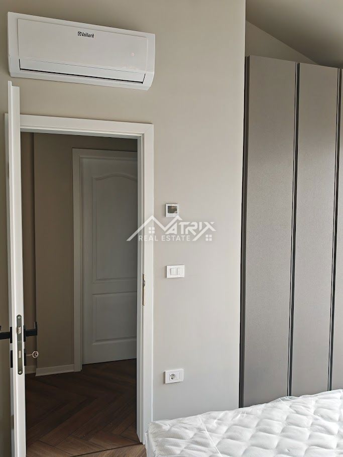 Novigrad okolica, samostojna hiša z bazenom