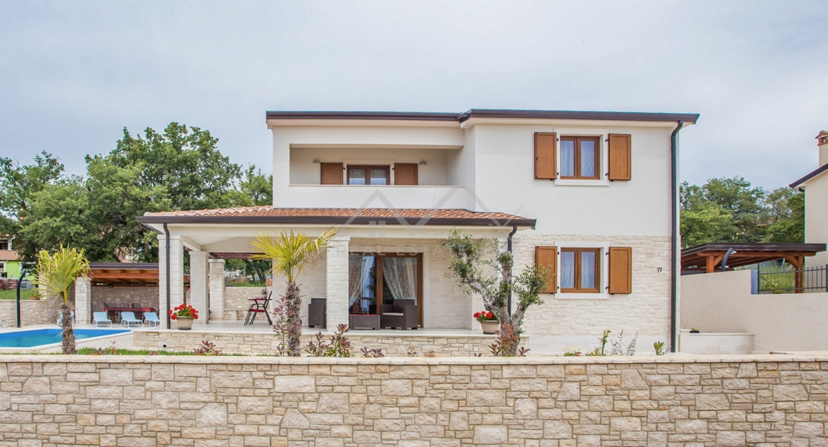 Poreč, čudovita vila z bazenom na mirni lokaciji