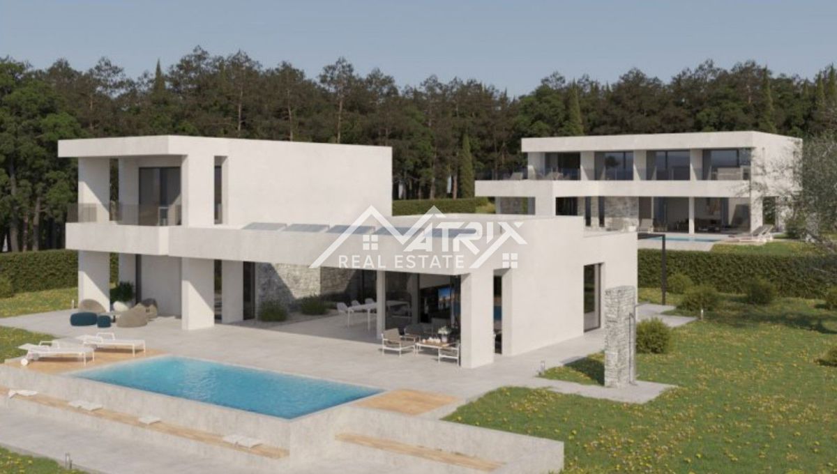 Okolica Rovinja, zemljišče z dvema gradbenima dovoljenjima
