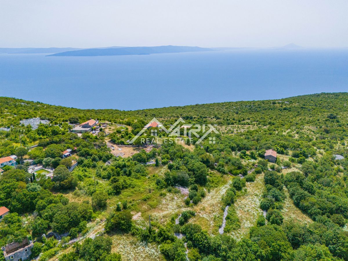 Labin, zemljišče z gradbenim dovoljenjem, pogled na morje