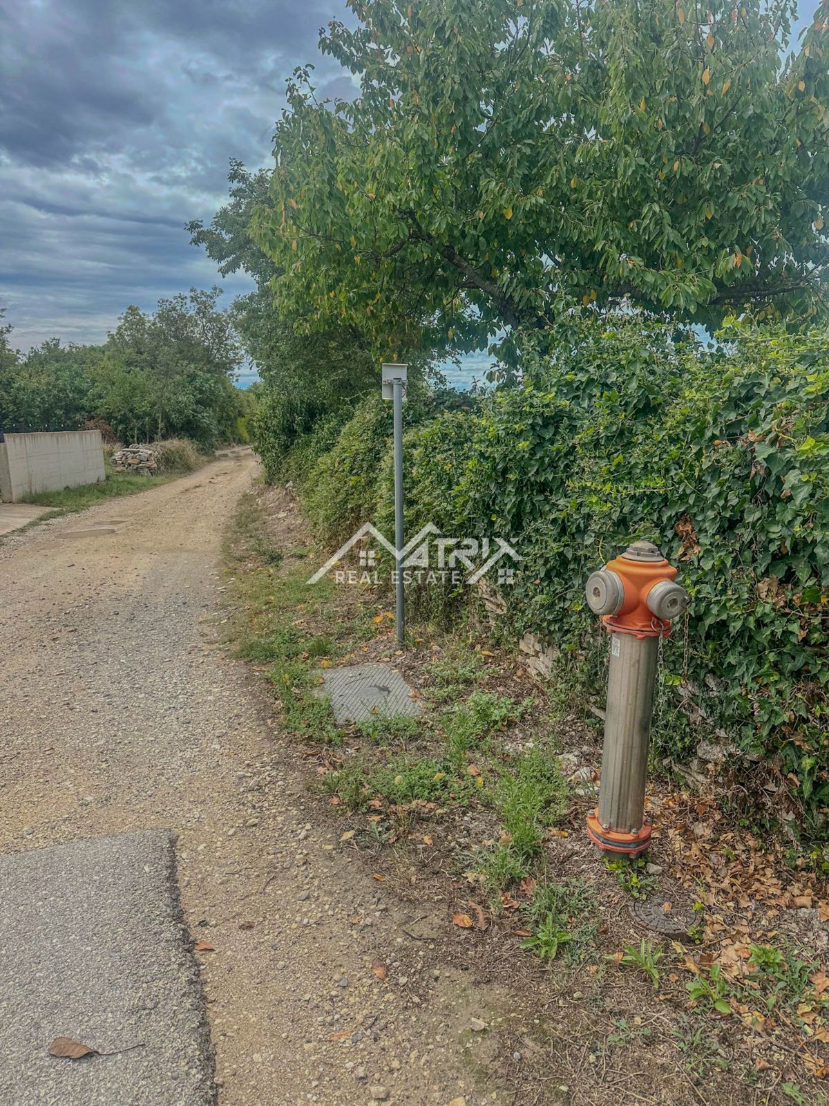 Vodnjan okolica, zazidljivo zemljišče v mirni naravi