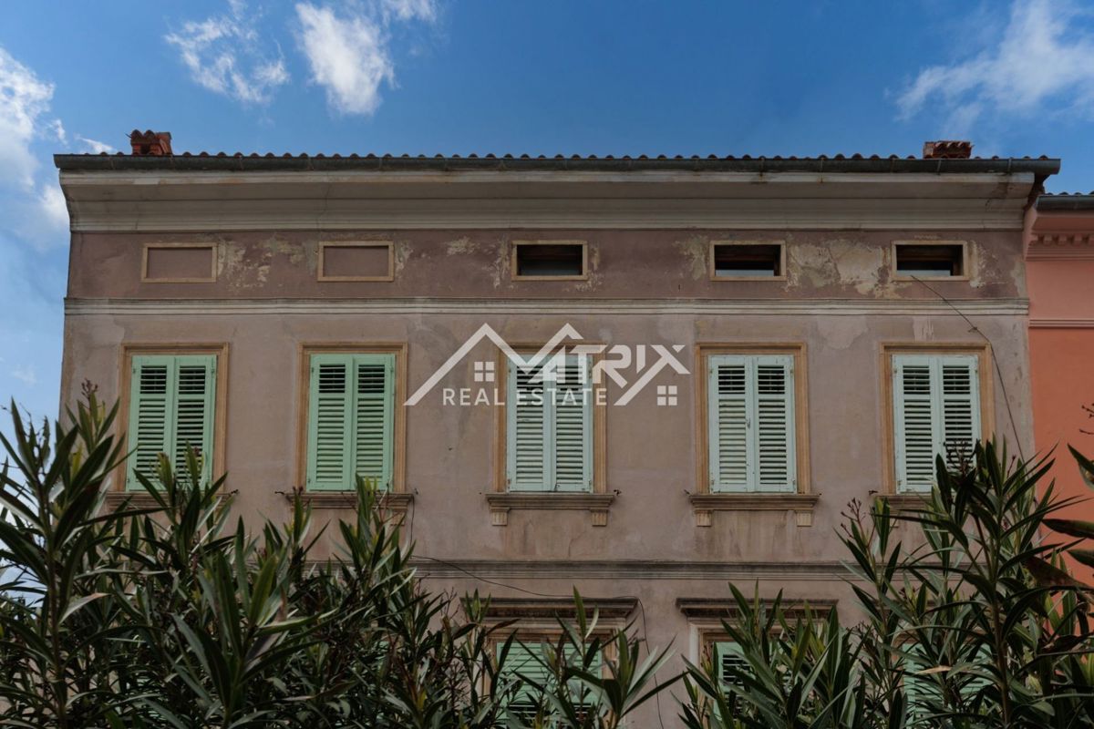 Pula, čudovito moderno dizajnersko stanovanje v centru mesta