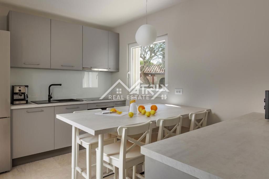 Okolica Novigrada, čudovita samostojna hiša na mirni lokaciji