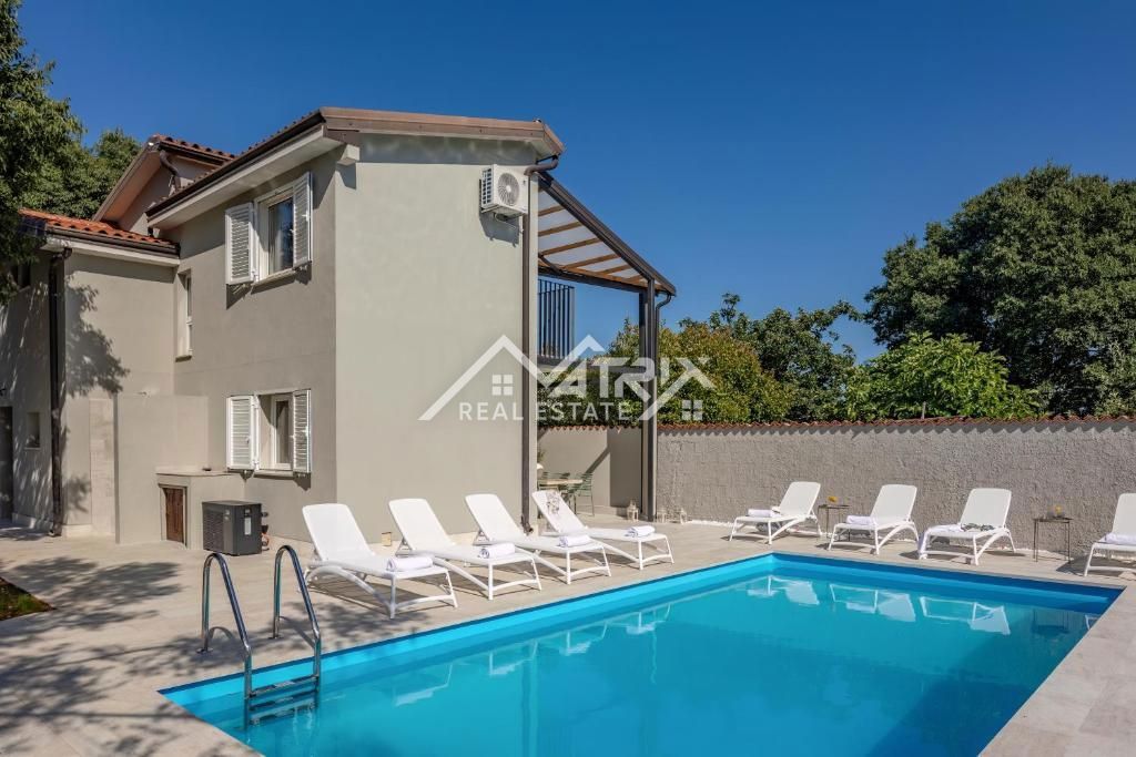 Okolica Novigrada, čudovita samostojna hiša na mirni lokaciji