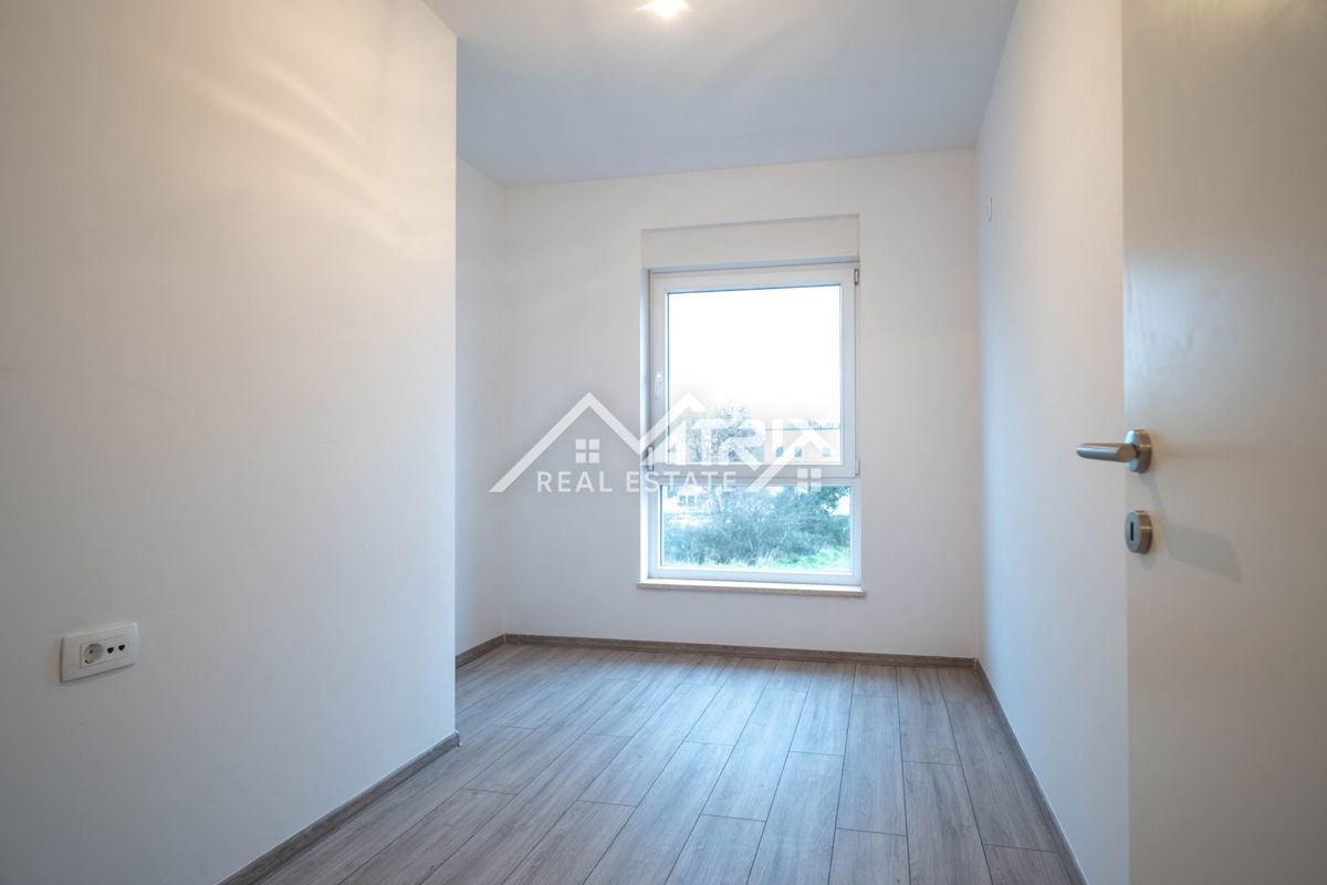 Medulin, 2-sobno stanovanje z ložo, 800 m od morja