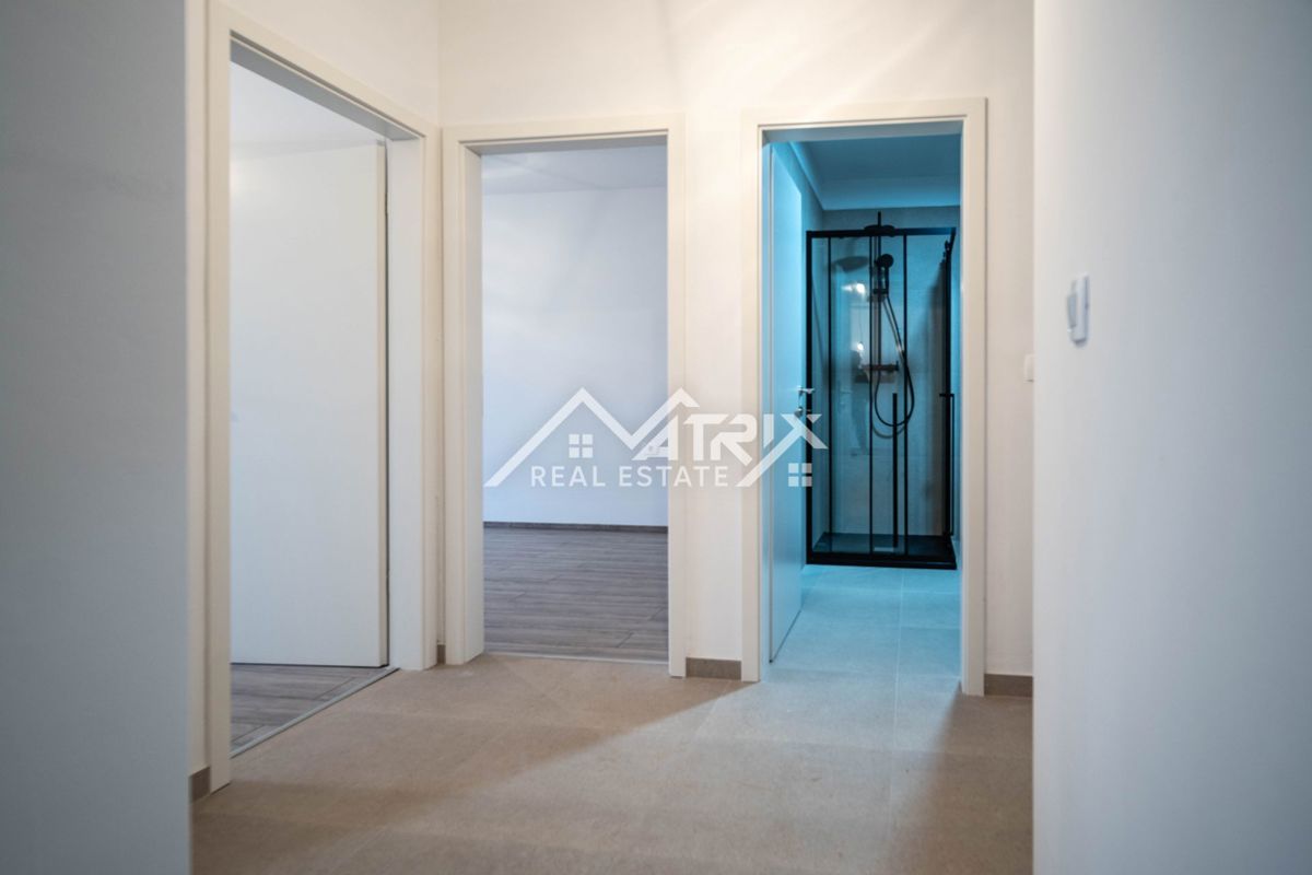 Medulin, 2-sobno stanovanje z ložo, 800 m od morja