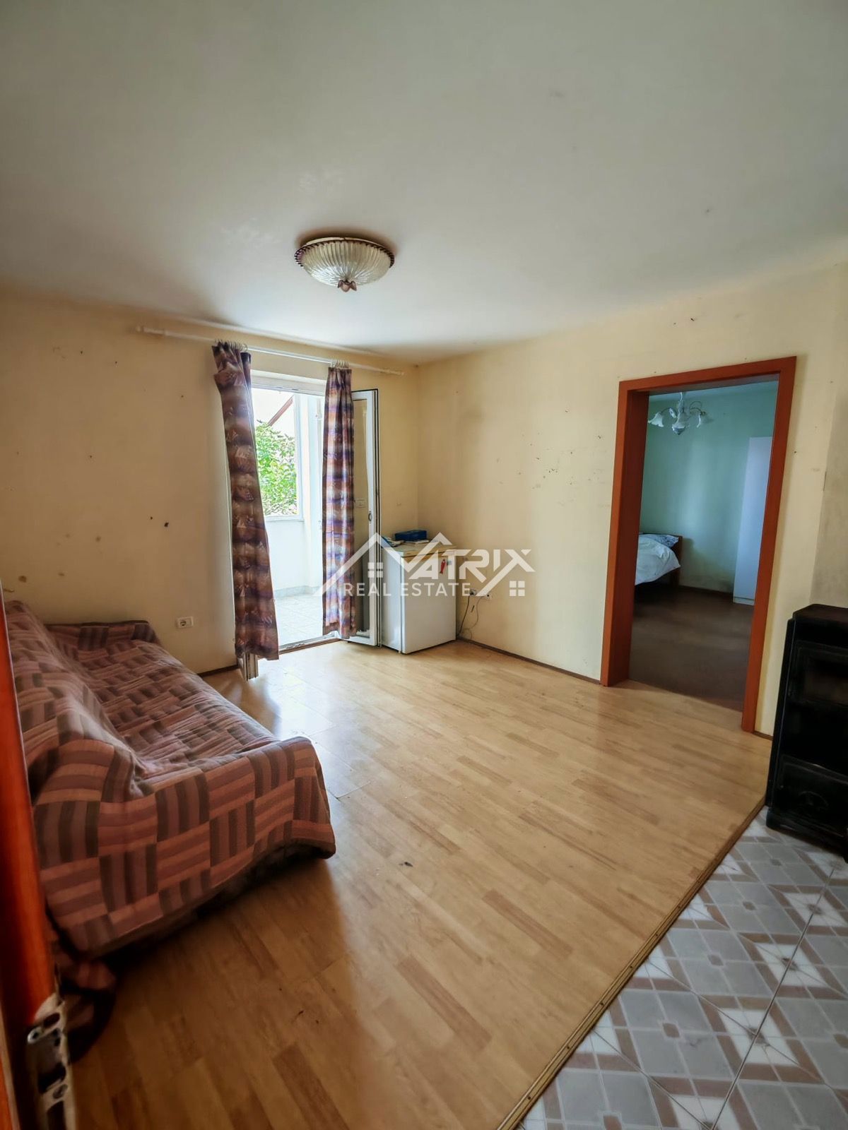 Savudrija, Crveni Vrh – Hiša s tremi stanovanjskimi enotami in pogledom na morje