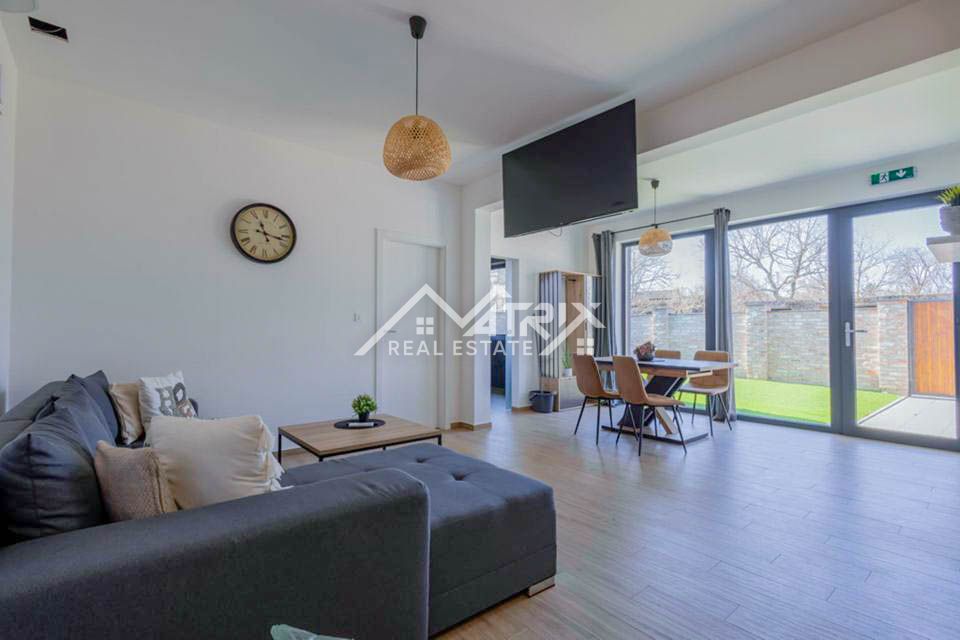 Stanovanje Kopačevo, Bilje, 370m2